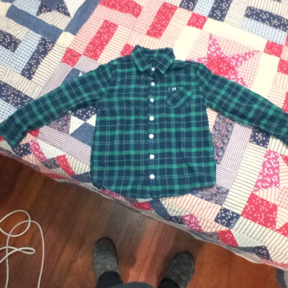 5 item dress shirt bundle for boys, size 4, 5 and 6. - Picture 3 of 5